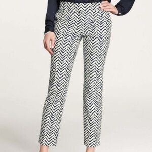 Ann Taylor Petite Zigzag Chevron Inkblot Pattern Tapered Ankle Cropped Pants
